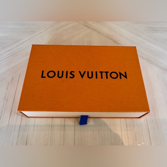 👜 AUTHENTIC LV 👜 Emilie Wallet Damier Azur Canvas w/ Rose Ballerine Interior - Picture 5 of 16